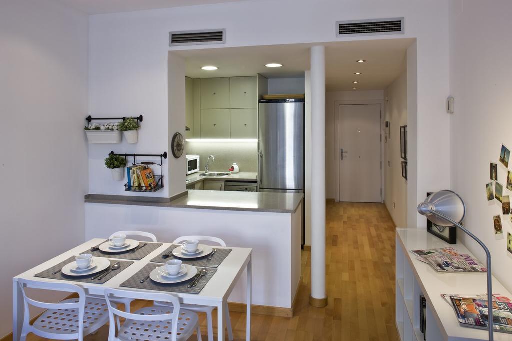 Flateli Lluria Apartment บาร์เซโลนา ห้อง รูปภาพ