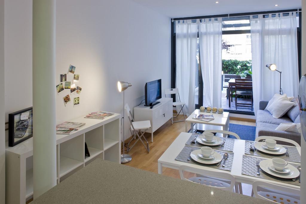 Flateli Lluria Apartment บาร์เซโลนา ห้อง รูปภาพ