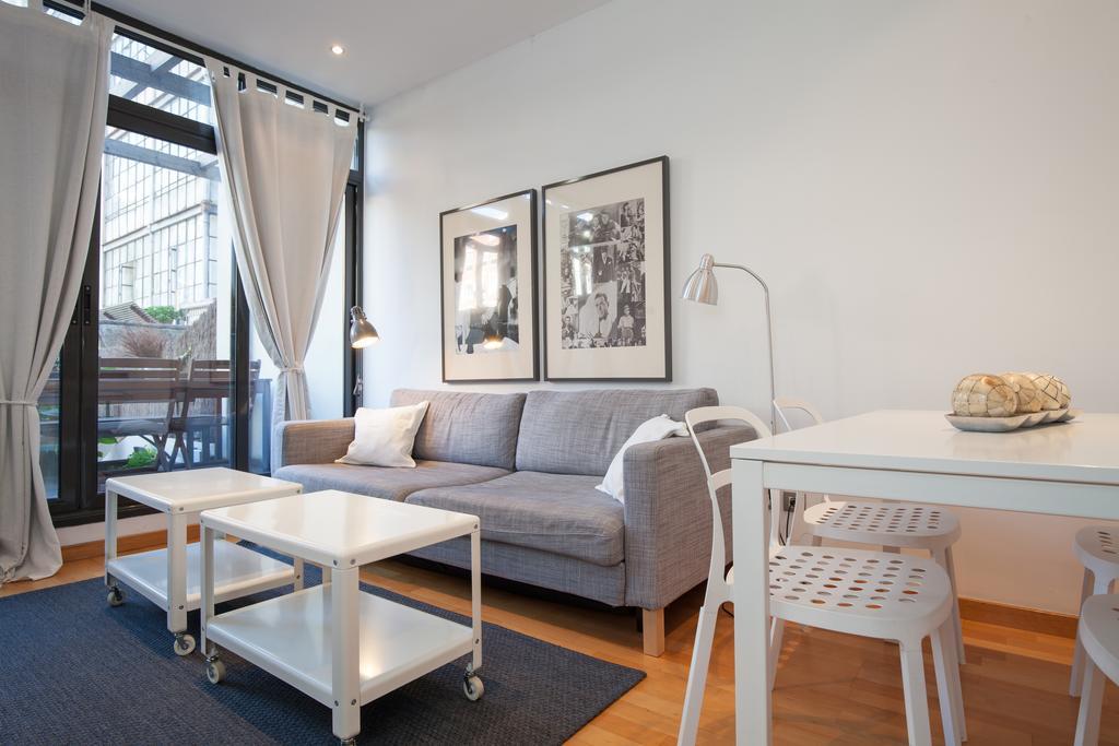 Flateli Lluria Apartment บาร์เซโลนา ภายนอก รูปภาพ