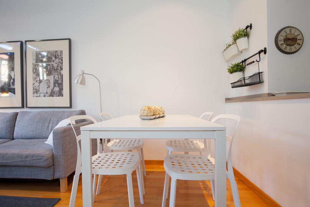 Flateli Lluria Apartment บาร์เซโลนา ภายนอก รูปภาพ