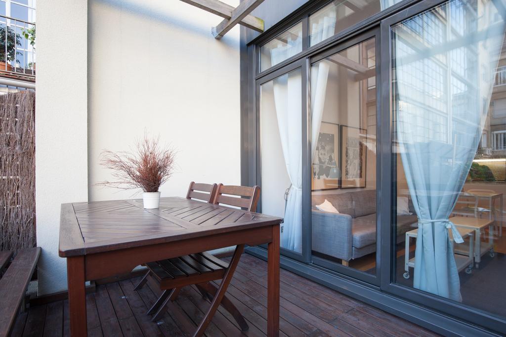 Flateli Lluria Apartment บาร์เซโลนา ภายนอก รูปภาพ