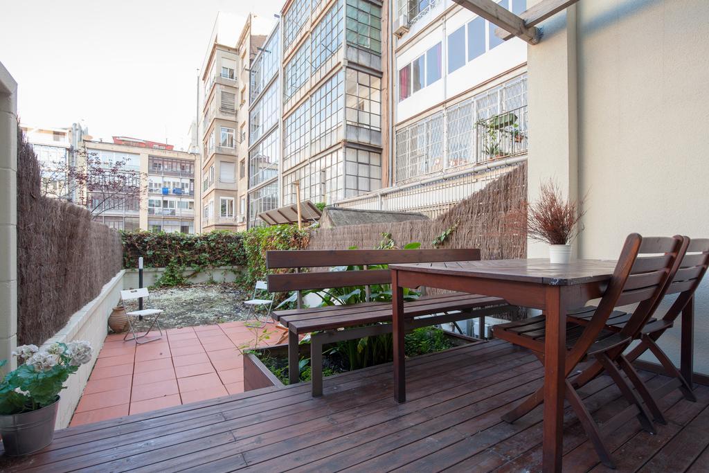 Flateli Lluria Apartment บาร์เซโลนา ภายนอก รูปภาพ