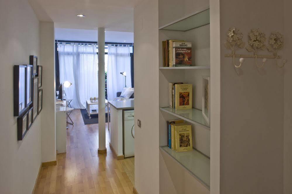 Flateli Lluria Apartment บาร์เซโลนา ภายนอก รูปภาพ